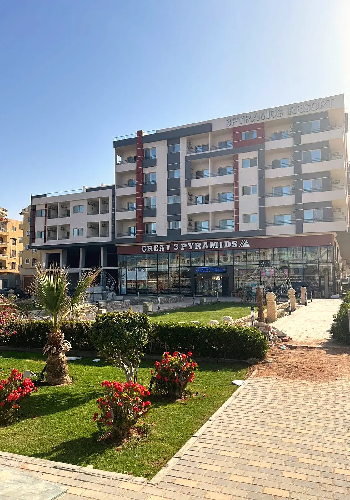 ثري بيراميدز ريزورت 3 Pyramids Resort - ممشى الأحياء، الغردقة