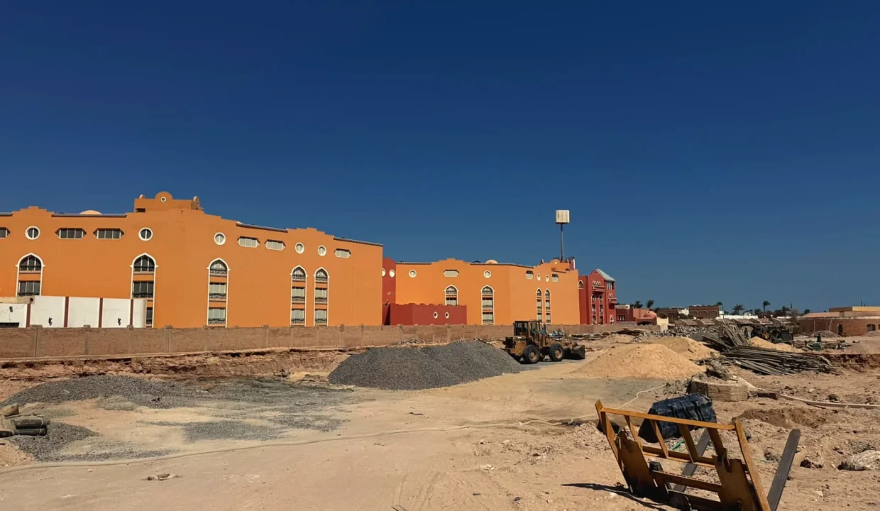 Grand Gate Hurghada construction progress, foundation works — September 2026